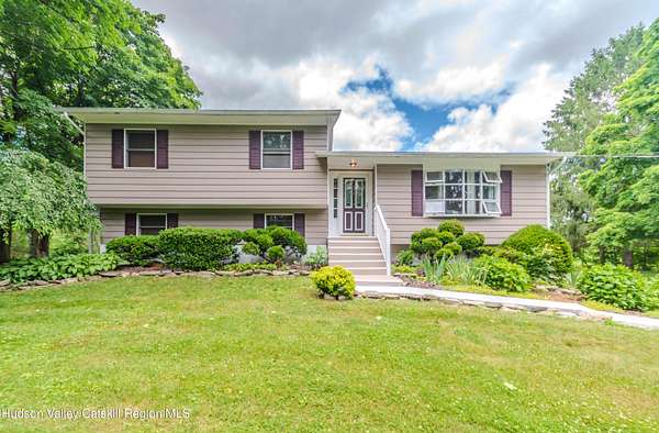 2 Acres of Land with Home for Sale in Pleasant Valley, New York