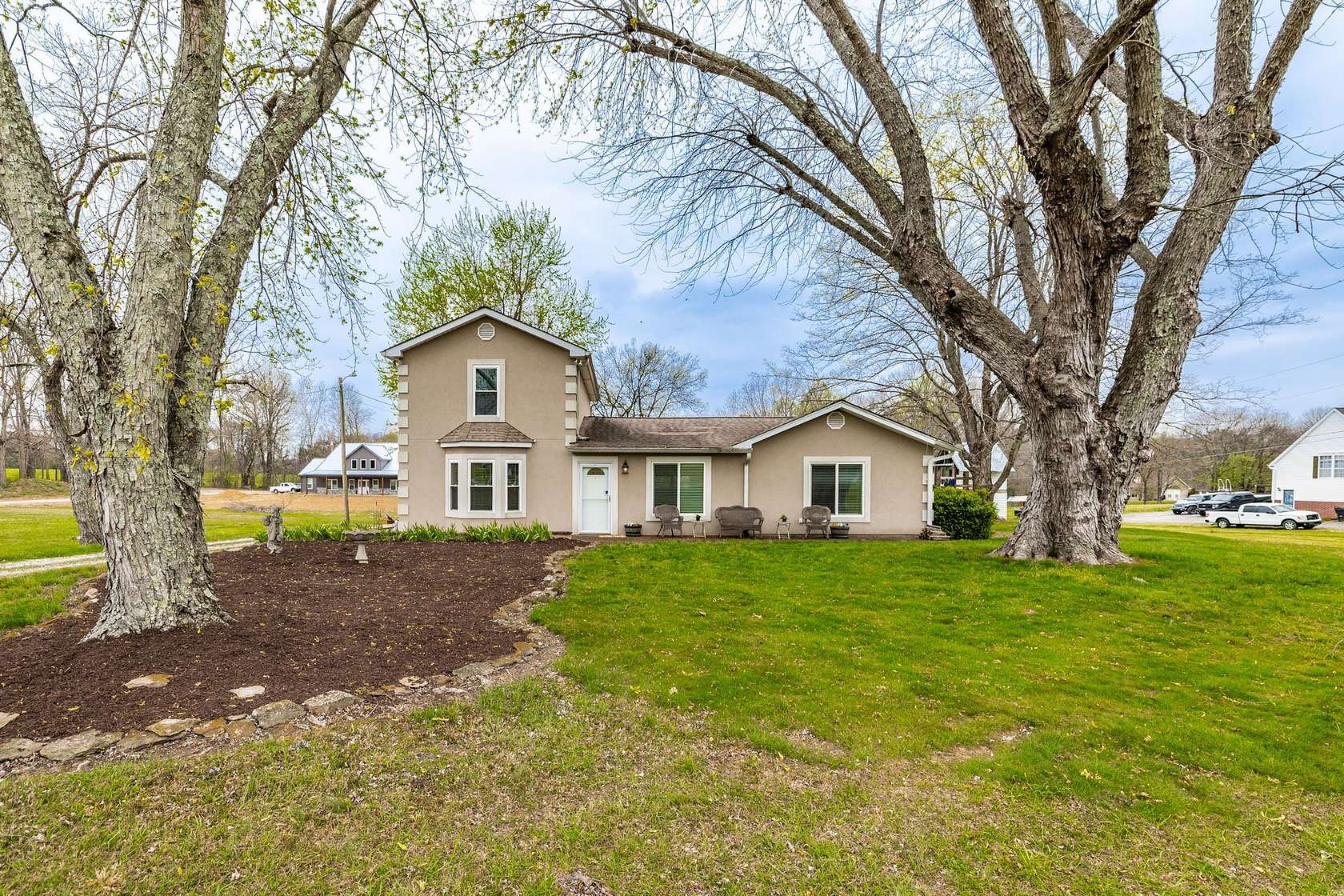 1.84 Acres of Land with Home for Auction in Greenbrier, Tennessee