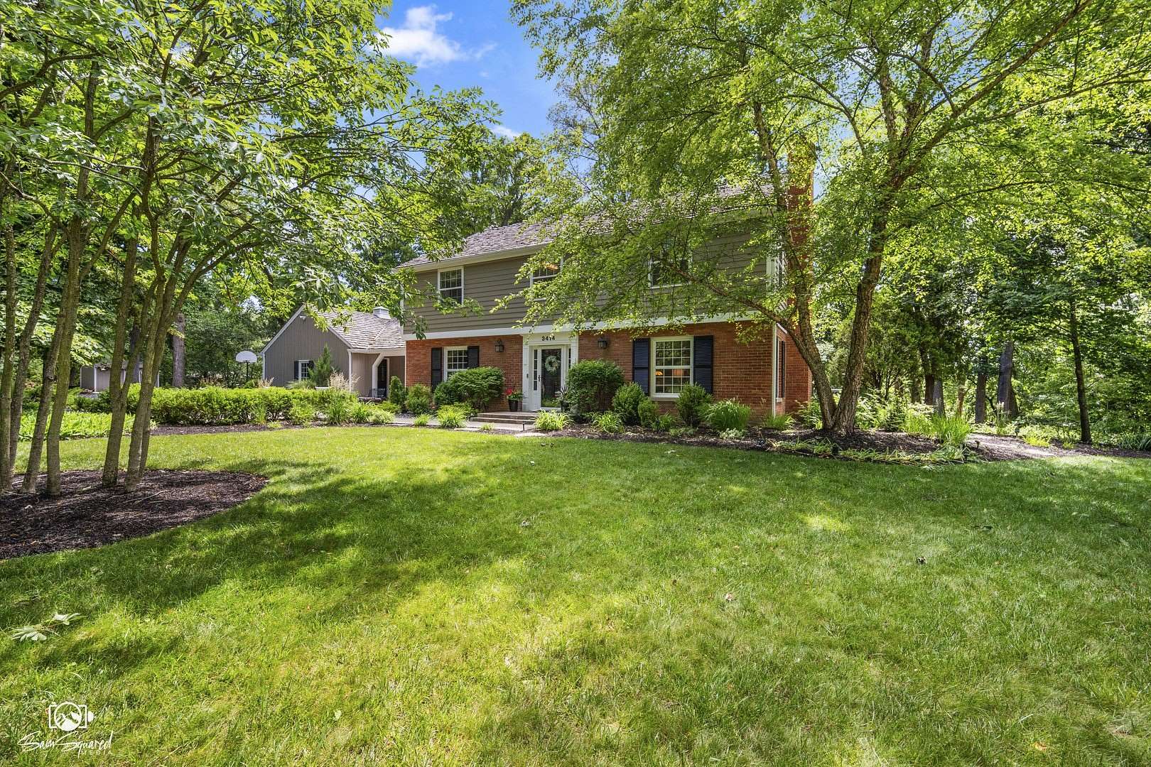 1.5 Acres of Land with Home for Sale in Joliet, Illinois