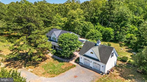 22 Acres of Agricultural Land with Home for Sale in Hollywood, Maryland