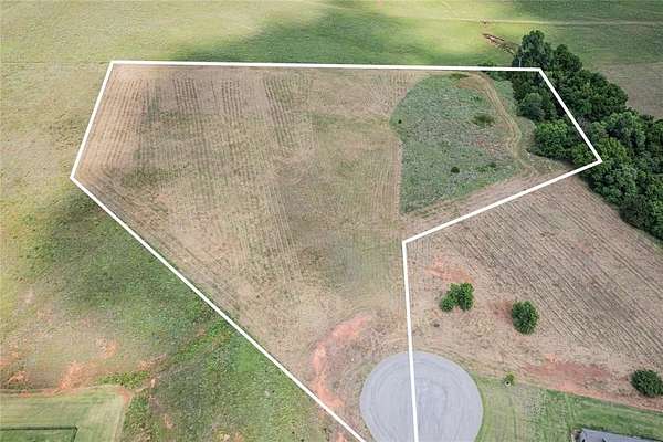 5.62 Acres of Residential Land for Sale in Mustang, Oklahoma