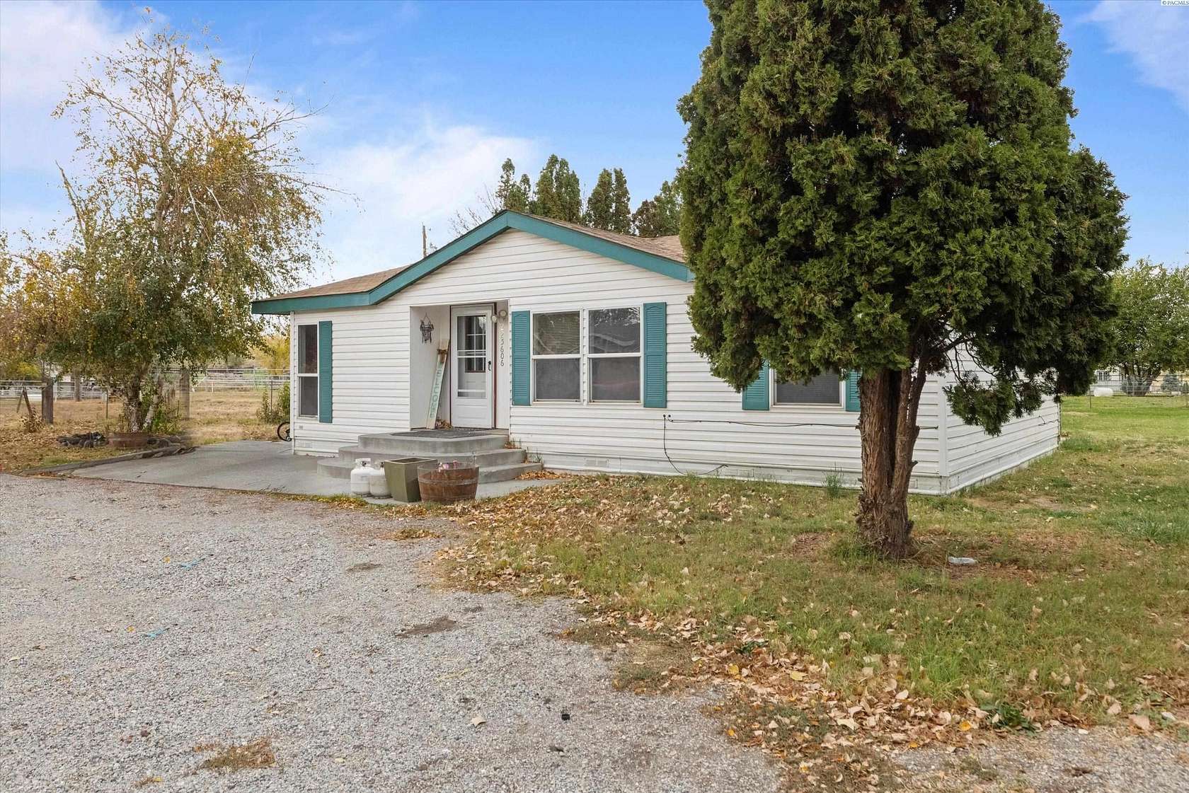 3.52 Acres of Land with Home for Sale in Kennewick, Washington