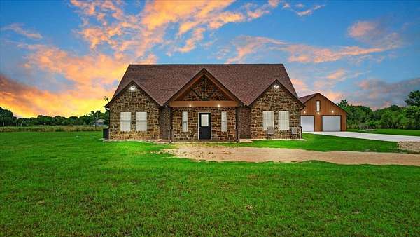 4 Acres of Land with Home for Sale in Ivanhoe, Texas
