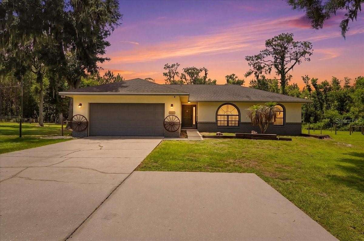 2 Acres of Land with Home for Sale in Lakeland, Florida