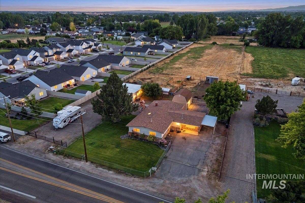 2.2 Acres of Land with Home for Sale in Nampa, Idaho