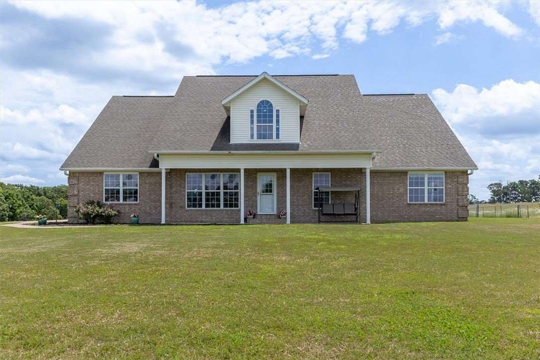 19.5 Acres of Land with Home for Sale in Decatur, Arkansas