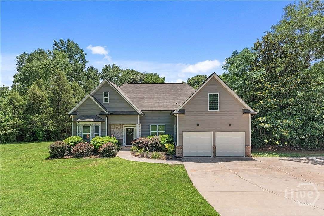 1.57 Acres of Land with Home for Sale in Braselton, Georgia