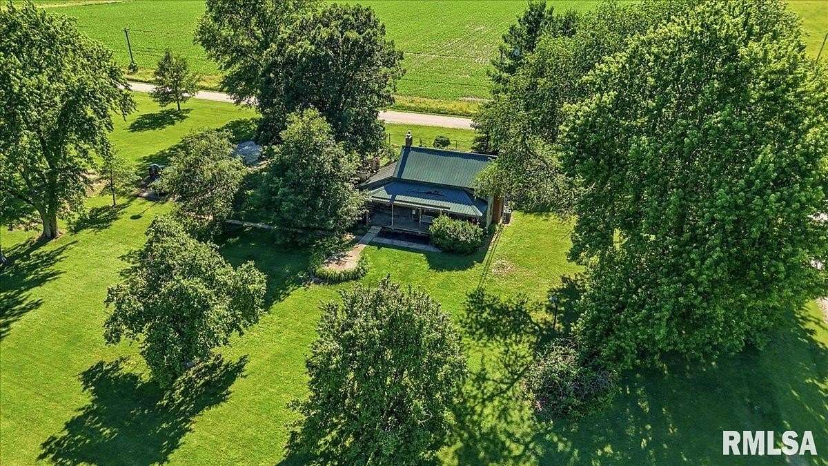 3.3 Acres of Land with Home for Sale in Pawnee, Illinois