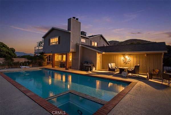 5 Acres of Land with Home for Sale in Palmdale, California
