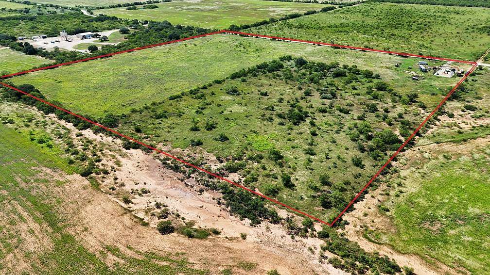 28.3 Acres of Recreational & Residential Land for Sale in Brownwood, Texas