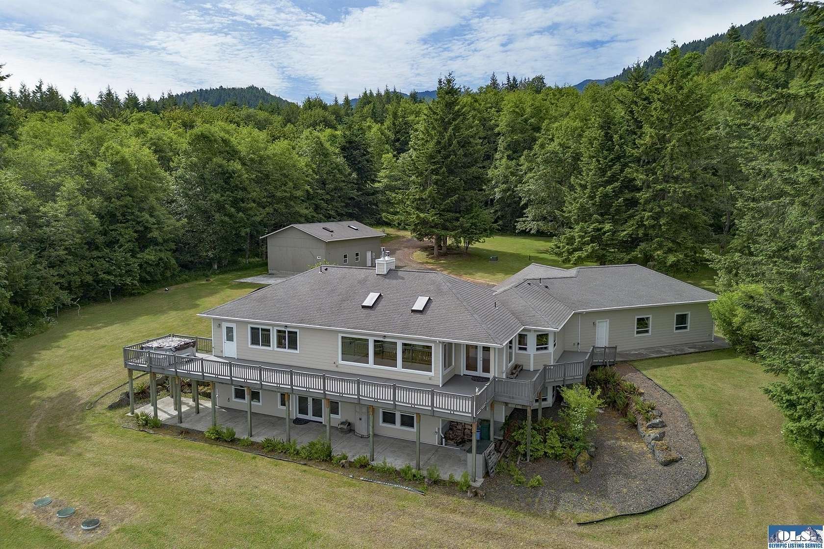 5 Acres of Land with Home for Sale in Port Angeles, Washington