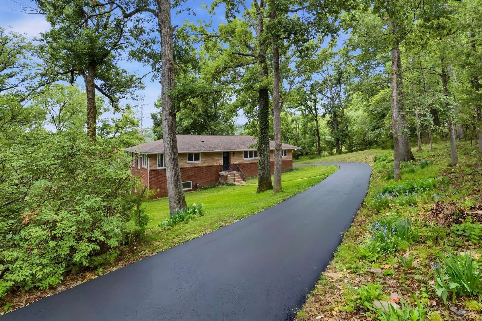 1 Acre of Residential Land for Sale in Nashville, Tennessee