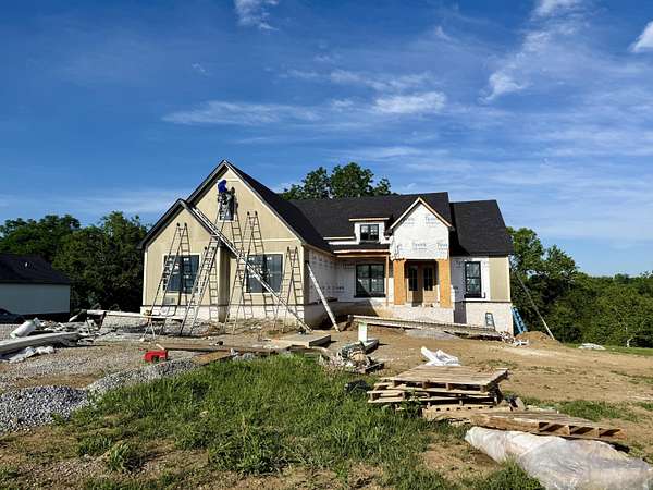 1.87 Acres of Land with Home for Sale in Richmond, Kentucky