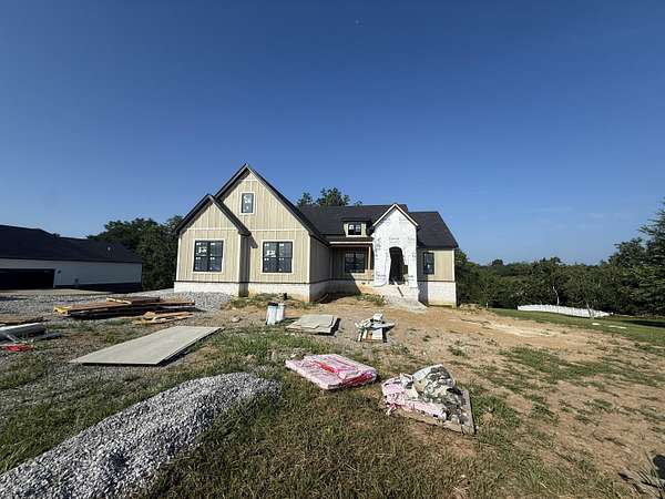 1.87 Acres of Land with Home for Sale in Richmond, Kentucky