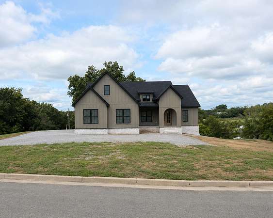 1.87 Acres of Land with Home for Sale in Richmond, Kentucky