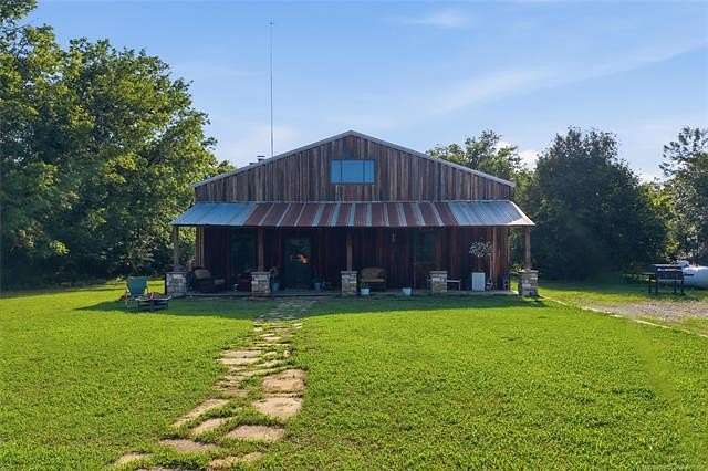 9.55 Acres of Land with Home for Sale in Skiatook, Oklahoma