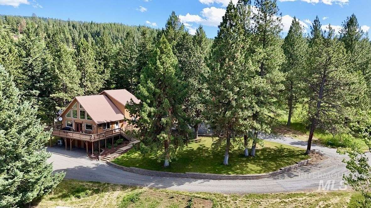 4.1 Acres of Land with Home for Sale in Grangeville, Idaho