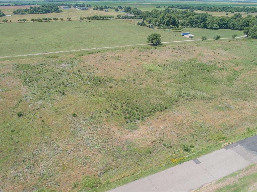 5 Acres of Residential Land for Sale in Mustang, Oklahoma