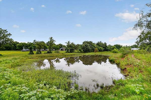 21 Acres of Agricultural & Residential Land for Sale in Burleson, Texas