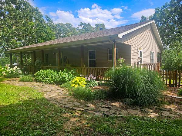 33.4 Acres of Recreational Land with Home for Sale in Willow Springs, Missouri