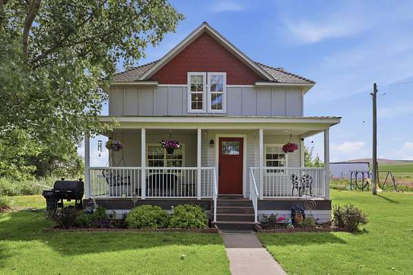 13.7 Acres of Land with Home for Sale in Edwall, Washington