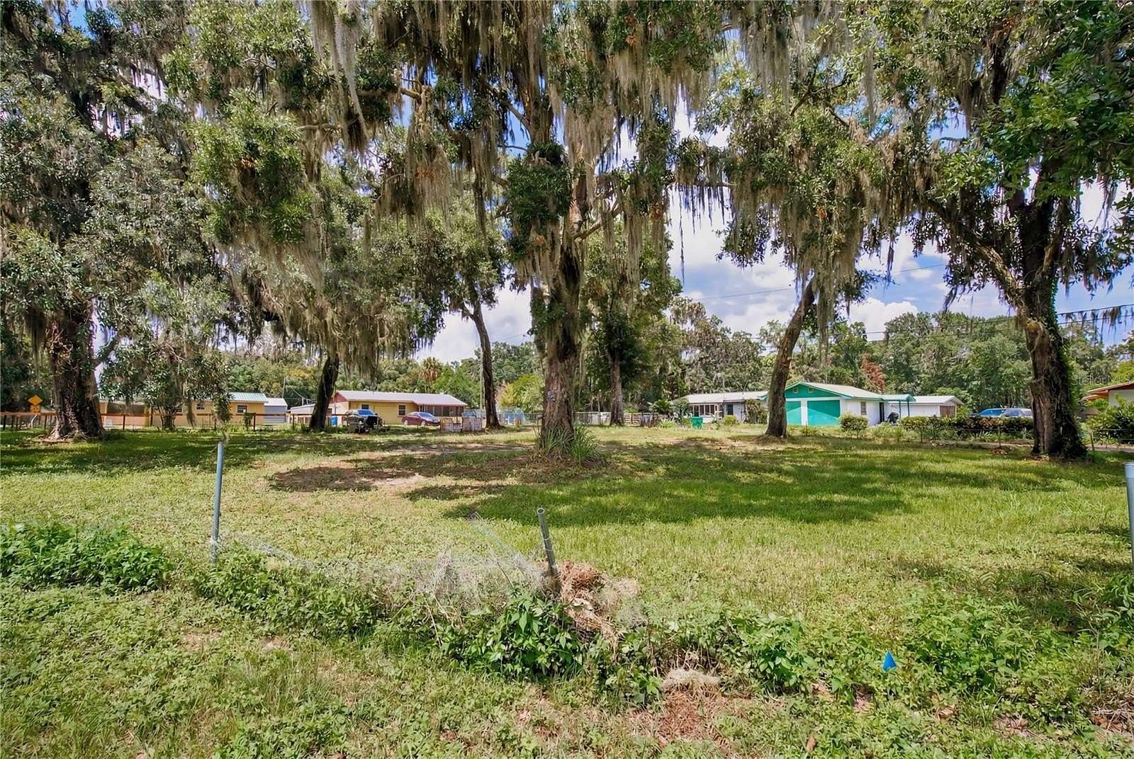 0.5 Acres of Residential Land for Sale in Crescent City, Florida
