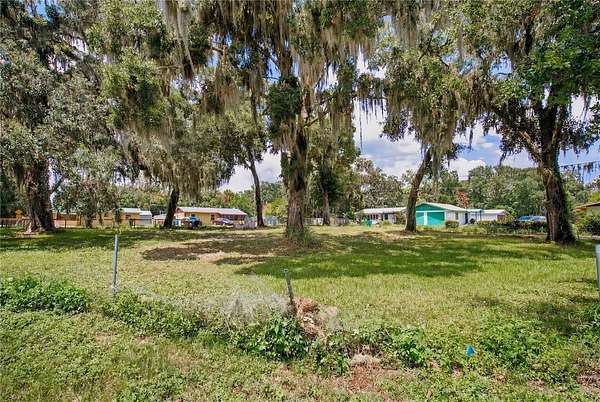 0.5 Acres of Residential Land for Sale in Crescent City, Florida