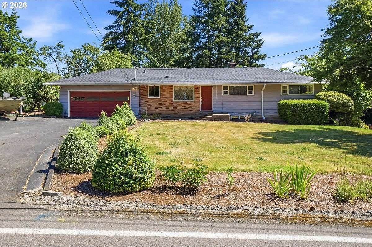 2.2 Acres of Land with Home for Sale in Oregon City, Oregon