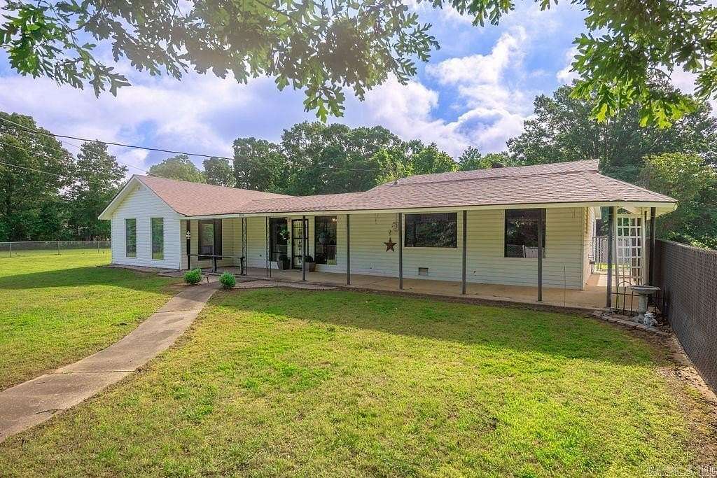 2 Acres of Land with Home for Sale in Clinton, Arkansas