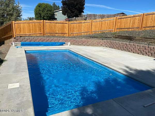 2 Acres of Land with Home for Sale in Yakima, Washington