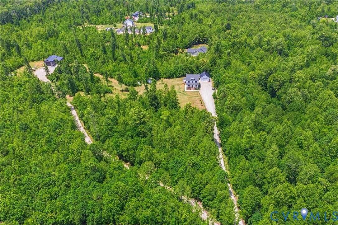 10.1 Acres of Recreational Land with Home for Sale in Powhatan, Virginia