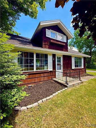 3 Acres of Land with Home for Sale in Syracuse, New York