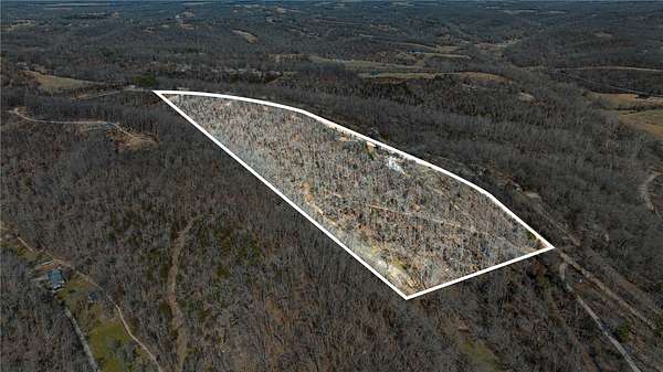 33 Acres of Recreational & Residential Land for Sale in Rogers, Arkansas