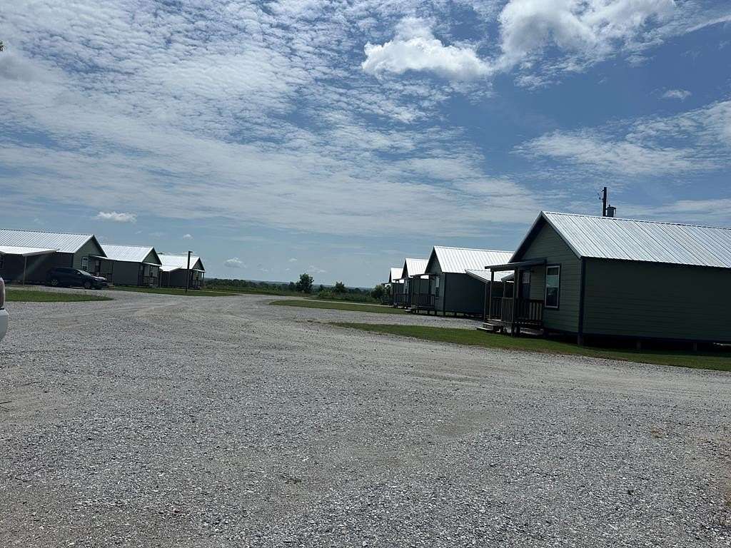 10 Acres of Recreational Land with Home for Sale in Abbeville, Alabama