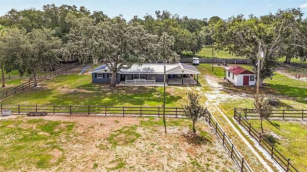 7 Acres of Land with Home for Sale in Plant City, Florida