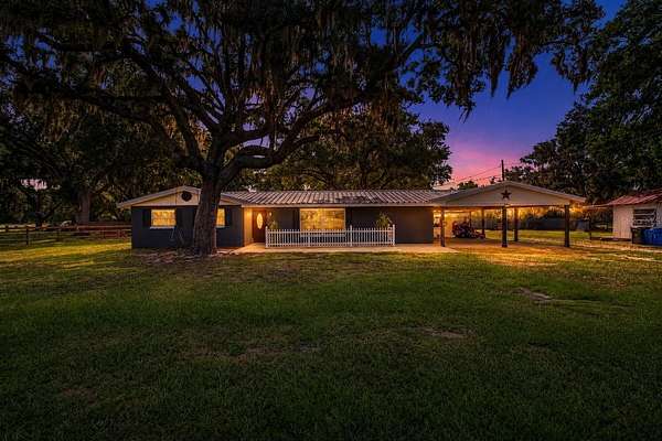 7 Acres of Land with Home for Sale in Plant City, Florida
