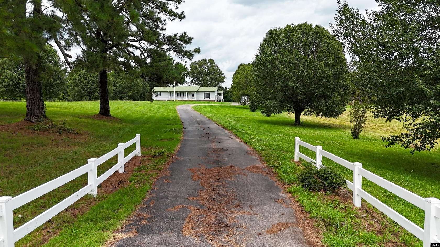 11.3 Acres of Land with Home for Sale in Greenfield, Tennessee