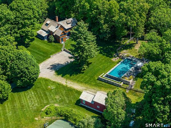 18.2 Acres of Land with Home for Lease in Redding, Connecticut