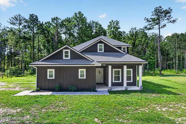 1.53 Acres of Land with Home for Sale in Middleburg, Florida