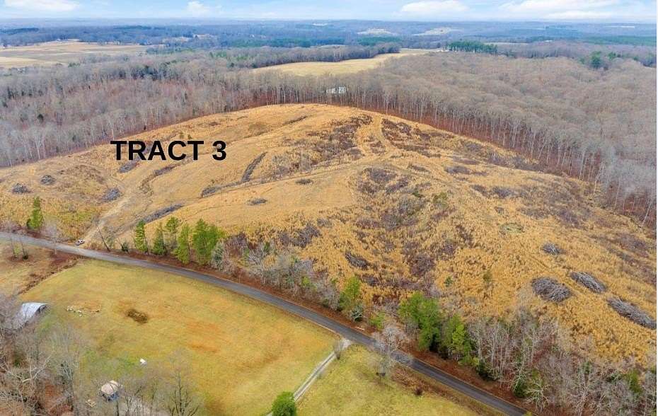 14.6 Acres of Land for Sale in Camden, Tennessee