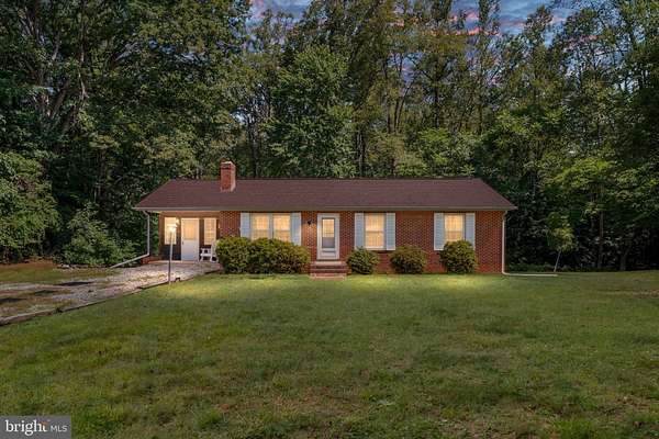 3.1 Acres of Land with Home for Sale in Stafford, Virginia