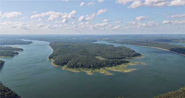 112 Acres of Recreational Land for Sale in Sugar Loaf Township, Arkansas
