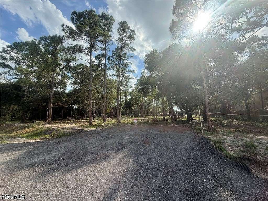 1.25 Acres of Residential Land for Sale in Clewiston, Florida
