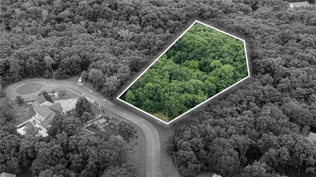 1 Acre of Residential Land for Sale in Warrensburg, Missouri