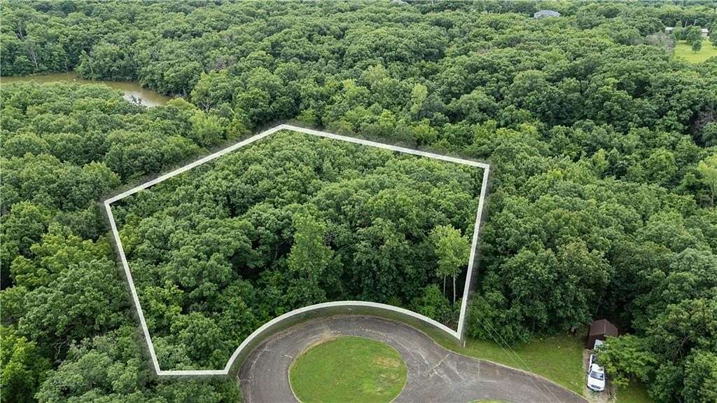 1.33 Acres of Residential Land for Sale in Warrensburg, Missouri
