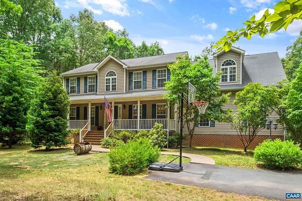 6.49 Acres of Land with Home for Sale in Palmyra, Virginia