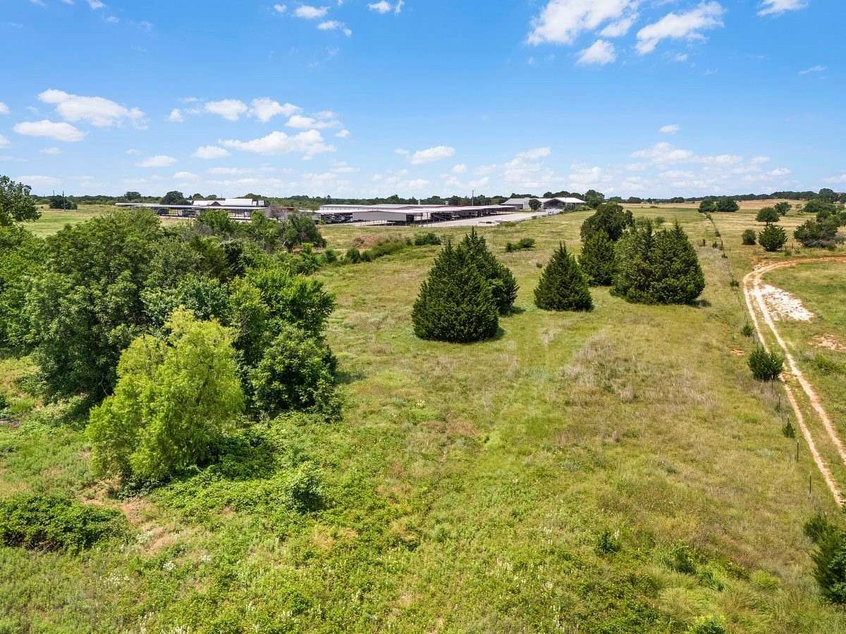 5.45 Acres of Residential Land for Sale in Decatur, Texas