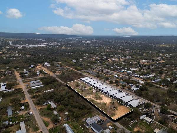 0.1 Acres of Land for Sale in Kingsland, Texas