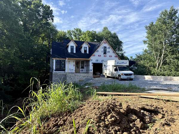 1.78 Acres of Land with Home for Sale in Richmond, Kentucky
