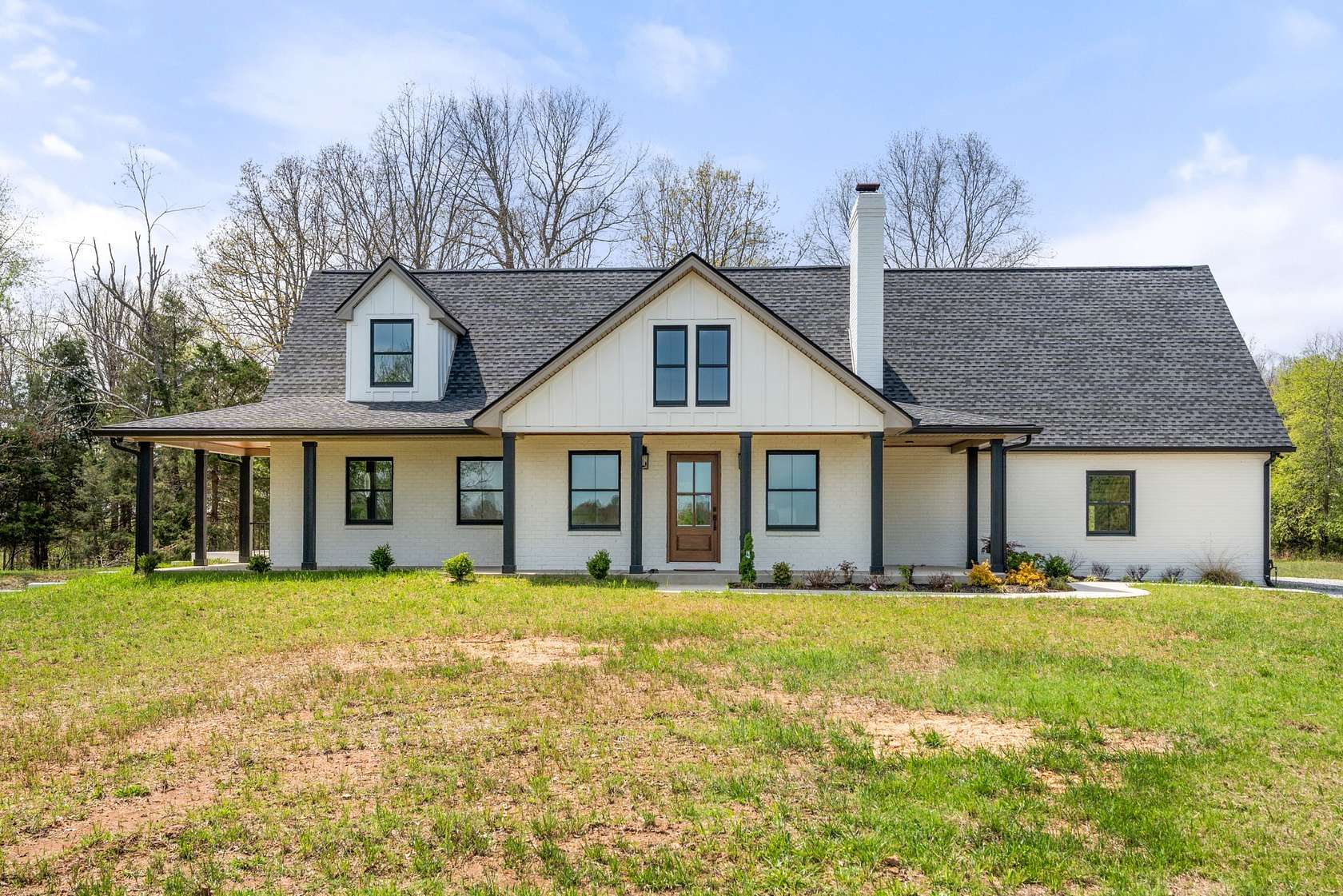 12.7 Acres of Land with Home for Sale in Dickson, Tennessee